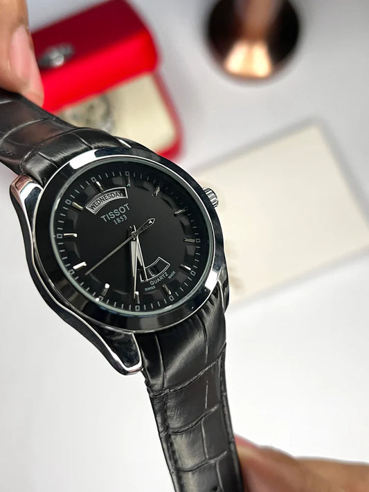 Elegant Black Leather Strap Men’s Watch – Classic Day & Date Dial